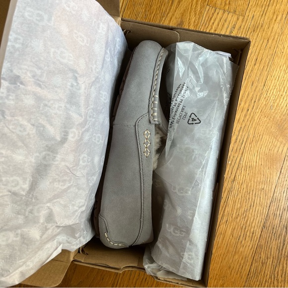 UGG Ansley suede light grey moccasin style loafers - Picture 6 of 8